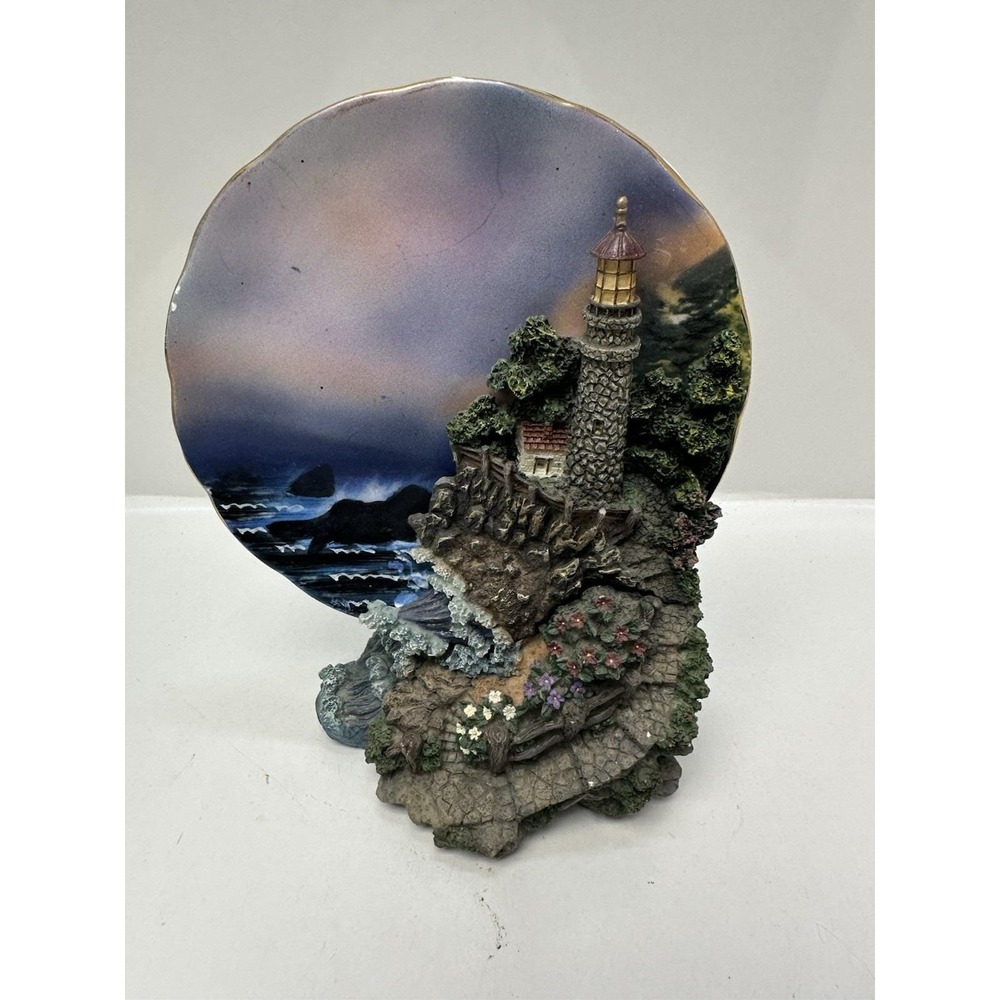 Classic Treasures‎ 2pc Porcelain Plate Polyresin Display Base Lighthouse -